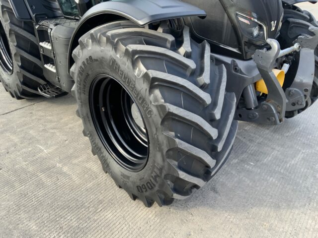 Valtra N174 Direct Tractor (ST22409)