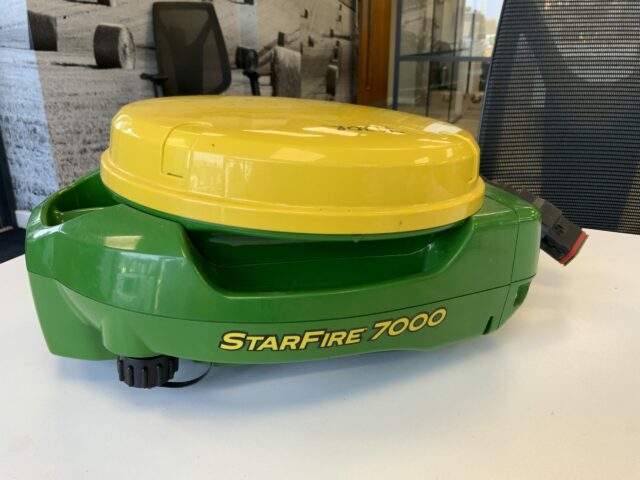 John Deere Star Fire 7000 Guidance Reciever