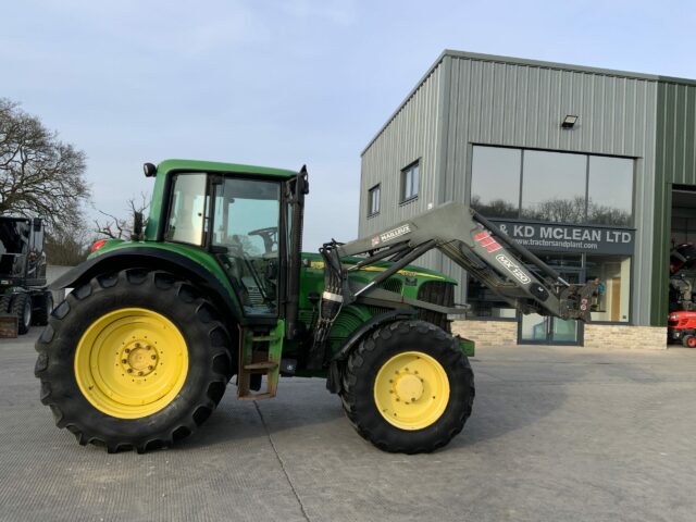 John Deere 6820 Tractor (ST21820)