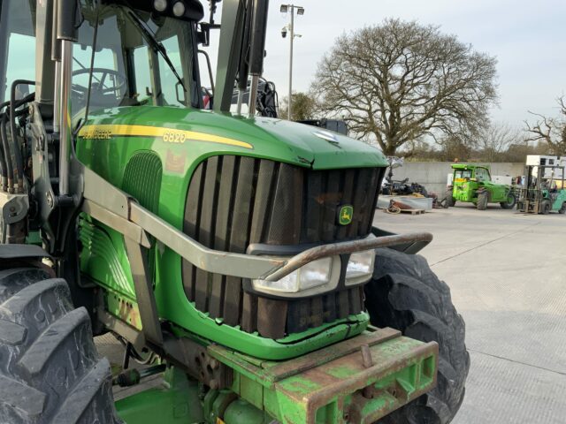 John Deere 6820 Tractor (ST21820)