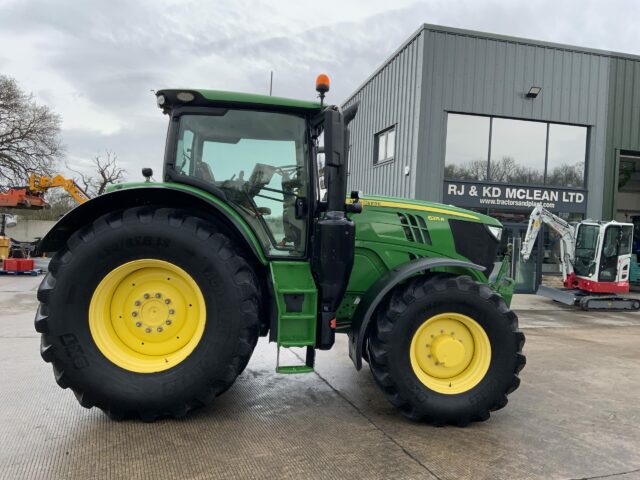 John Deere 6215R Tractor (ST22423)