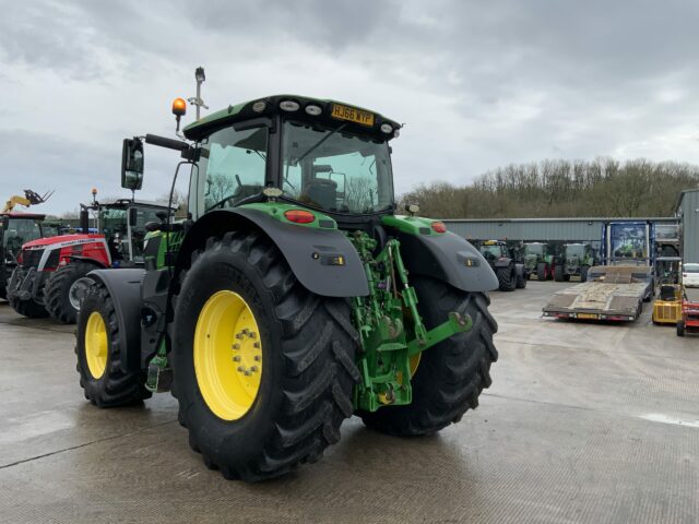 John Deere 6215R Tractor (ST22423)