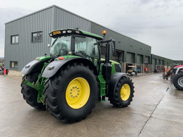 John Deere 6215R Tractor (ST22423)