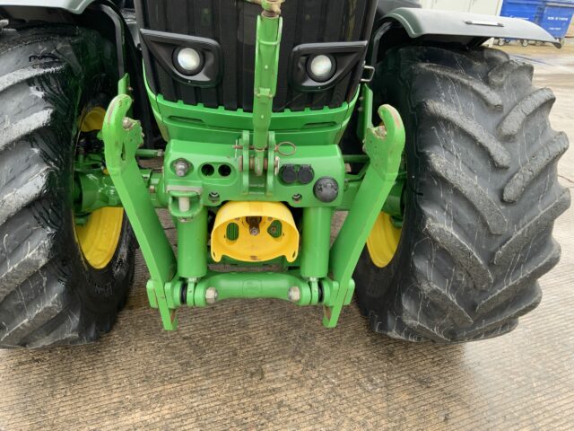 John Deere 6215R Tractor (ST22423)