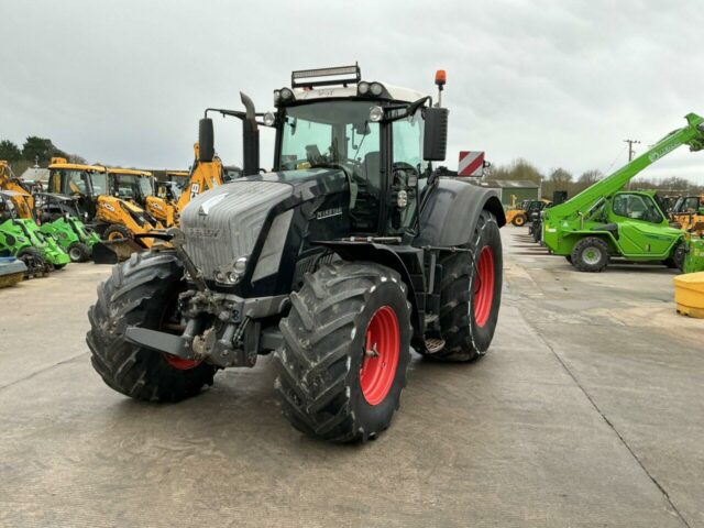 Fendt Black 828 Profi Plus Tractor (ST21583)