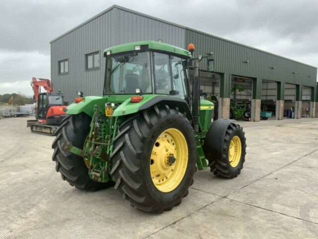 John Deere 7710 Tractor (ST20617)