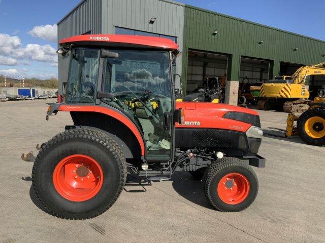 Kubota L2501 Compact Tractor (ST21204)