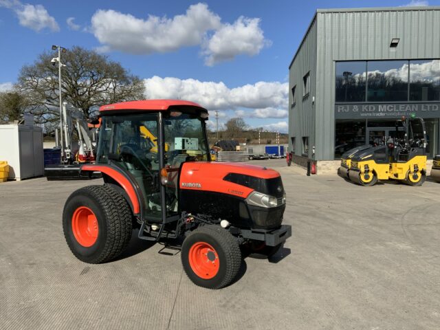 Kubota L2501 Compact Tractor (ST21204)