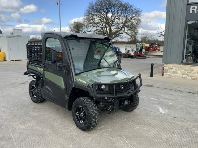 John Deere XUV 865M Gator (ST22546)