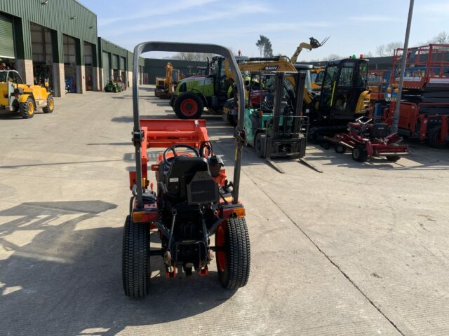 Kubota B1820 Compact Tractor (ST22627)