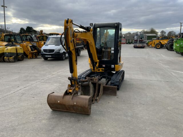 JCB 8026 CTS Digger (ST22337)