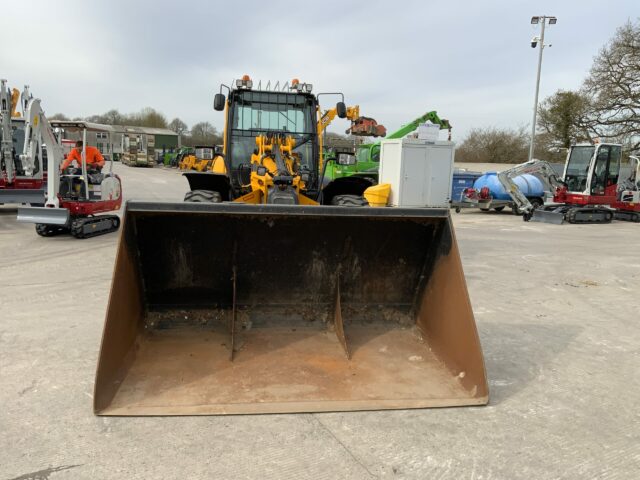 JCB TM420 Pivot Steer (ST22539)