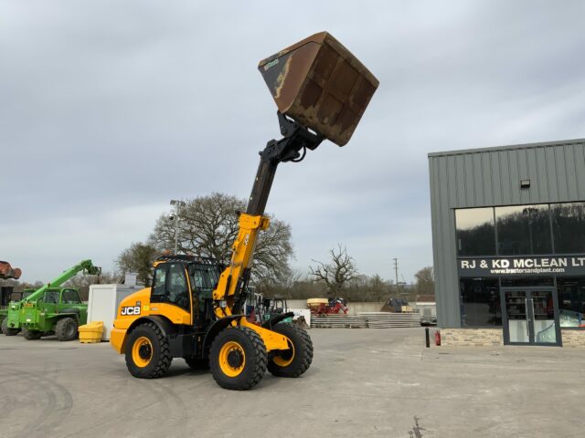 JCB TM420 Pivot Steer (ST22539)