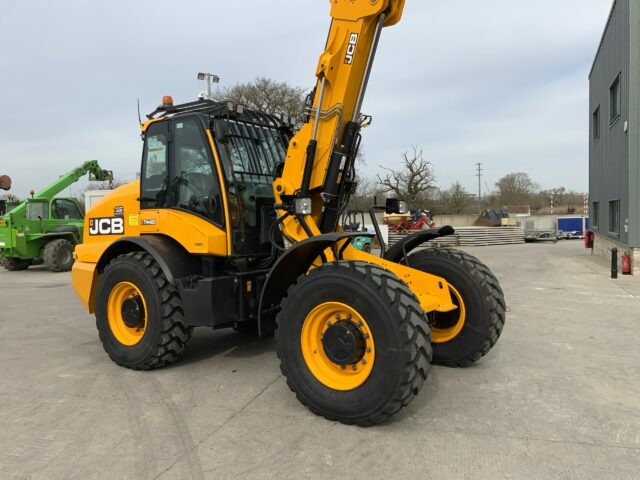 JCB TM420 Pivot Steer (ST22539)