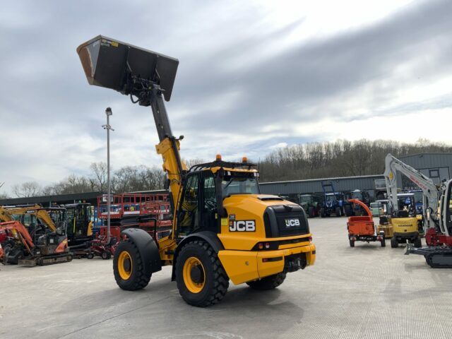 JCB TM420 Pivot Steer (ST22539)