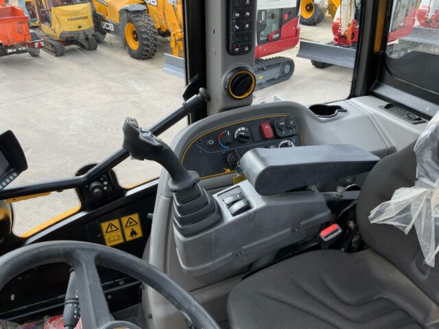 JCB TM420 Pivot Steer (ST22539)